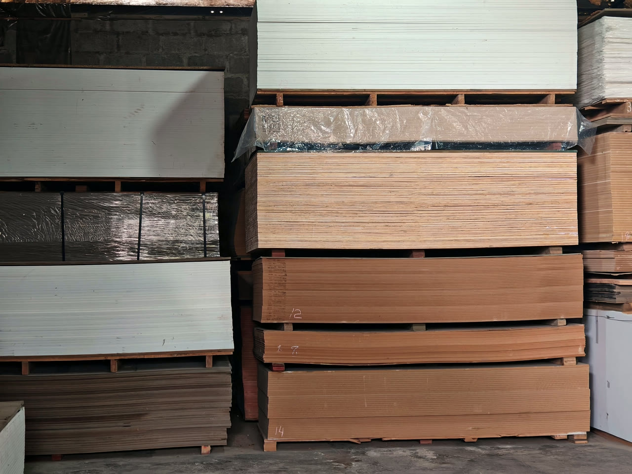 Bulk stock, marked by thickness